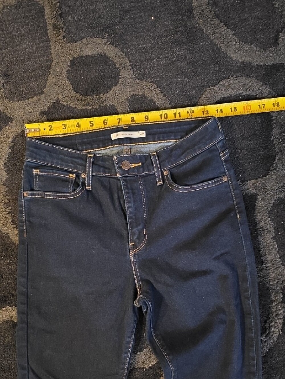 Levi's 721 High Rise Skinny Dark Blue Jeans with Gold Stitching - Picture 2 of 6